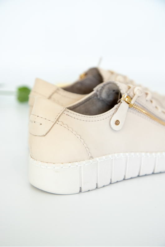 Комфортные кеды Jana с ортопедической стелькой.